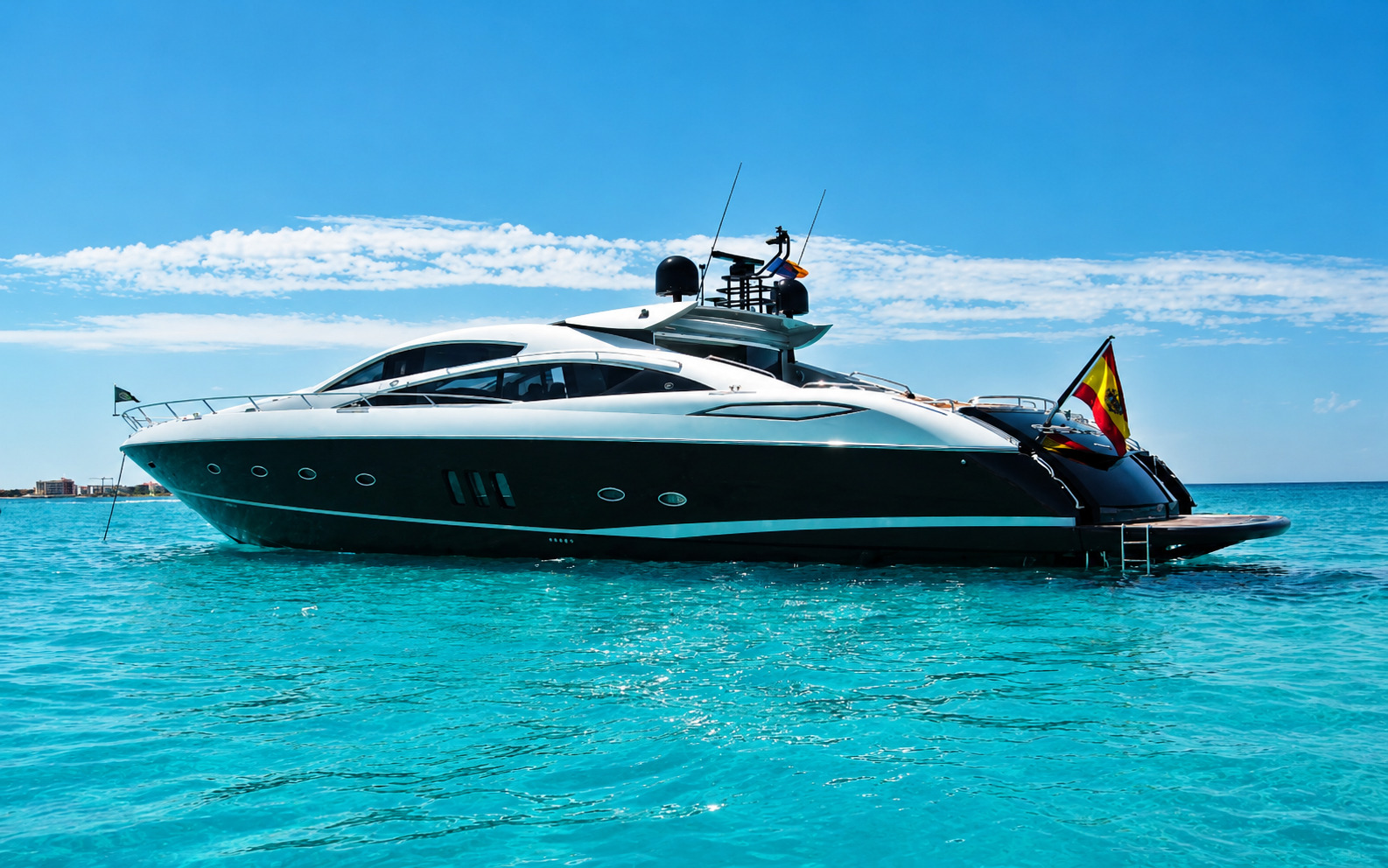 Sunseeker Predator 82