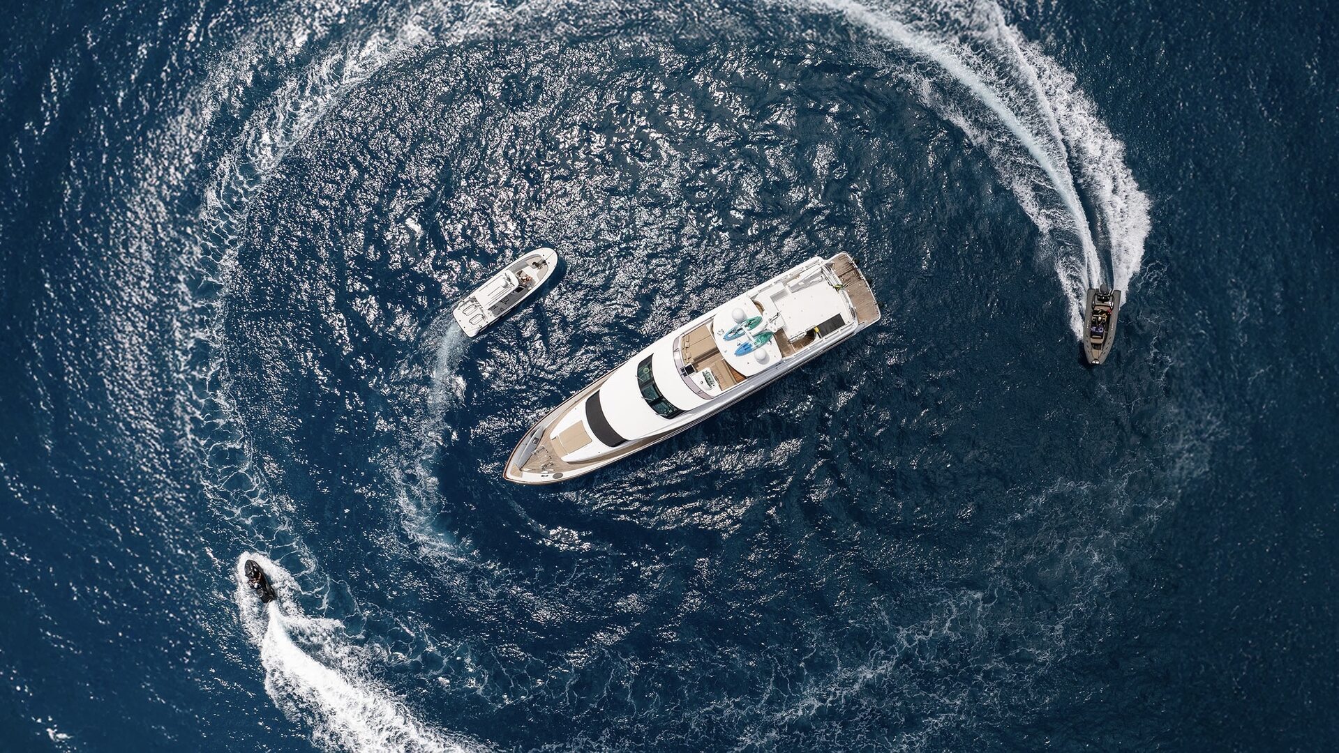 Yacht Charter