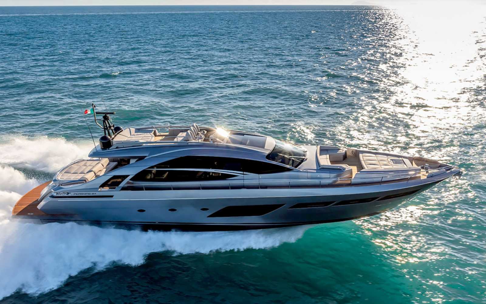 Pershing 8X Beyond
