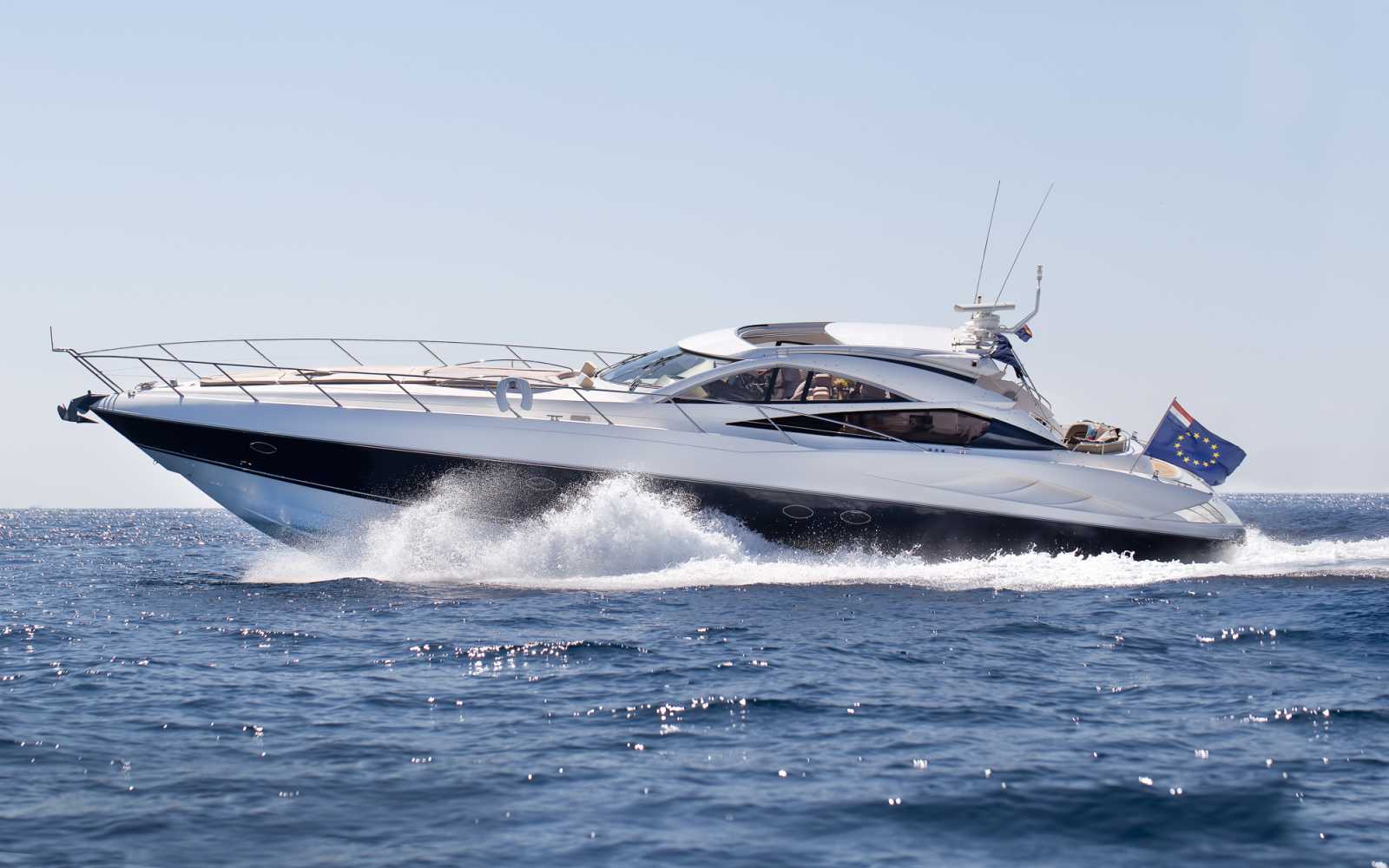 Sunseeker Predator 68